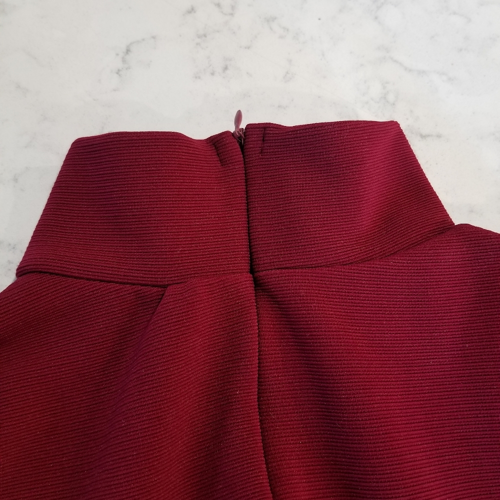 💃 DEEP RED DRESS - Picture 9 of 11